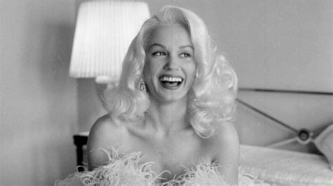 ‘50s sex symbol mamie van doren on leaving hollywood after marilyn monroe s death there were a