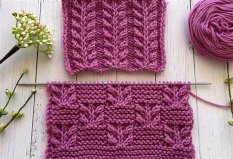 Two Crocheted Squares Sitting Next To Each Other