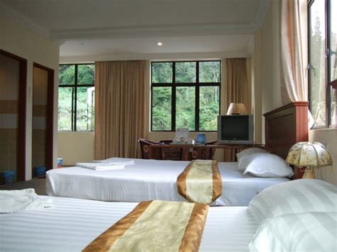 It is located on the main road, on the southern part of brinchang. HOTEL TITIWANGSA: See 104 Reviews, Price Comparison and 41 ...