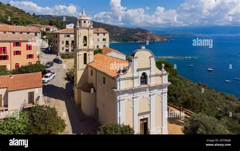 Vue Aérienne Des Deux églises De Cargèse En Corse France Village