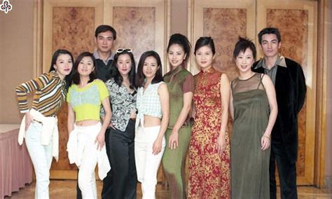 Hanyu da zidian (first edition): 事件標題:陳若萍、賈靜雯、侯炳瑩、田麗、崔佩儀、陳(6049666)