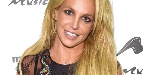 Britney Spears Volta A Apresentar Problemas E é Internada Em Clínica De