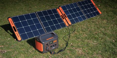 Jackery S Solar Generator 1000 Includes A 1002wh Battery Two Solar Panels At 200 Off