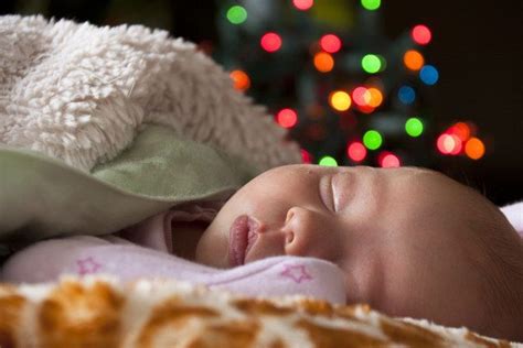 29 Babies Who Totally Nailed Their First Christmas Photo Shoot Baby