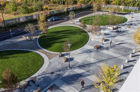 Public Plaza And Coorporate Roof Garden Landscape Architecture