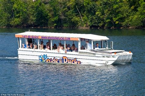 Seventeen Dead After Duck Boat Capsizes On Missouri Lake Daily Mail Online