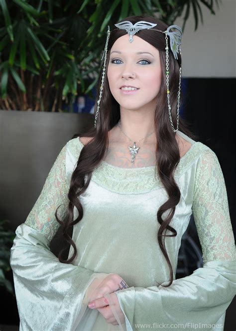 Arwen Cosplay By ~glitzygeekgirl On Deviantart Comic Con Costumes Theatre Costumes Cosplay