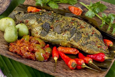 Tips Membuat Pepes Ikan Mas Tulang Lunak Bumbu Meresap