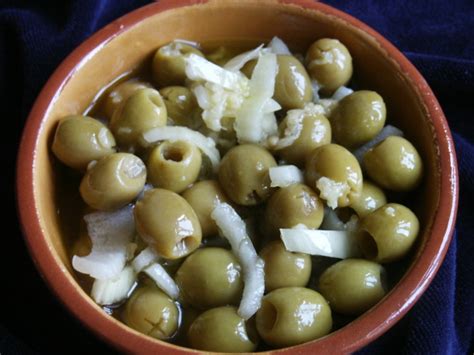 Garlic Marinated Olives Recipe Genius Kitchen