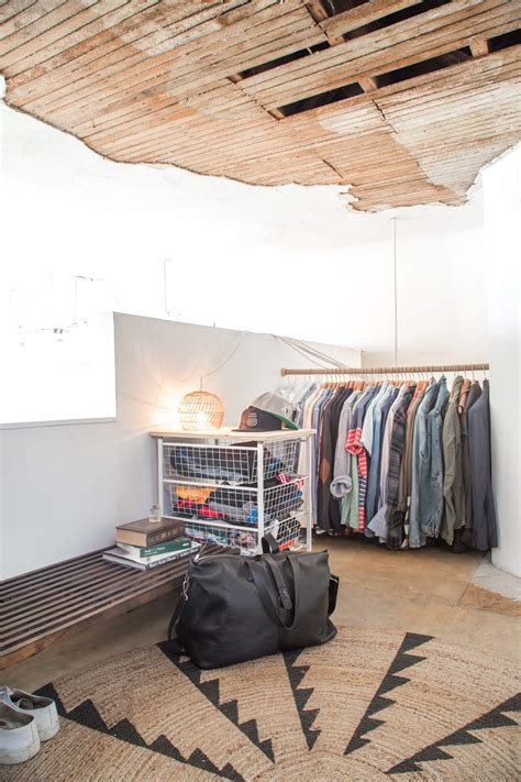 Nyc regulations stipulate lots of criteria for what legally constitutes a bedroom, including square footage, ceiling height and means of egress, but unfortunately, one of. 9 Ways to Organize a Bedroom With No Closets | Apartment ...