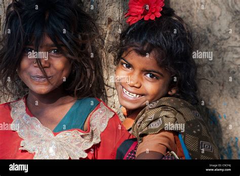 Poor Indian Girls Hi Res Stock Photography And Images Alamy
