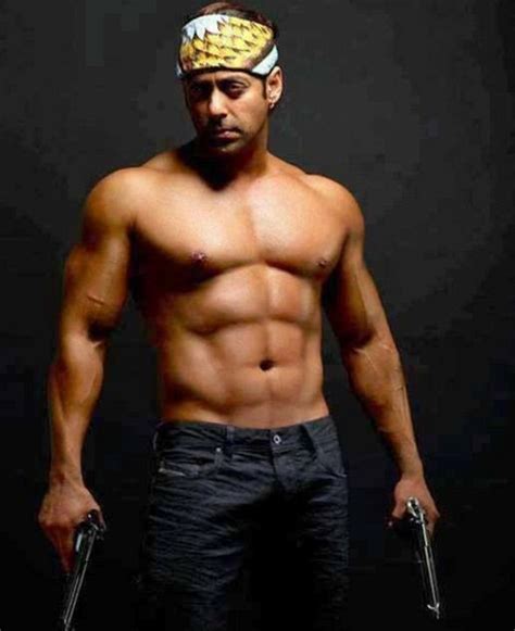 Top Shirtless Indian Bollywood Actor Six Pack Abs