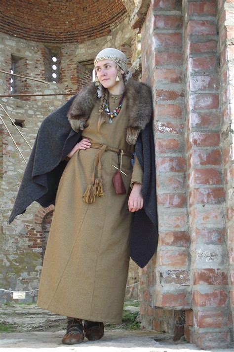 Medieval Slavic Costume Of Ancient Russia Slovens From Novgorod 11 се