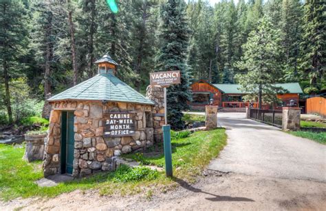 The nearest airport is denver international airport, 59 km from colorado bear creek cabins. Colorado Bear Creek Cabins (Evergreen, CO) - Resort ...