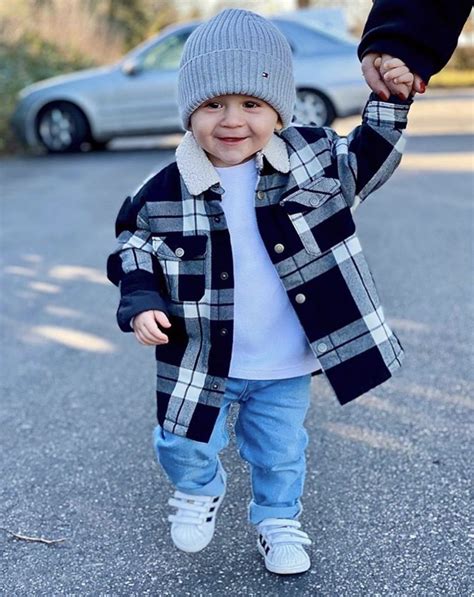 Baby Boy Style En 2020 Style De Garçons Mode Bébé Garçon Enfants Stylés
