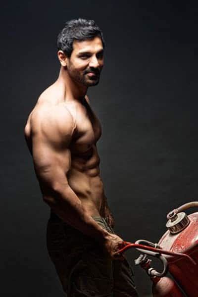 Birthday Special 10 Pictures Of John Abraham Which Prove He Is The Hottest Actor In Bollywood