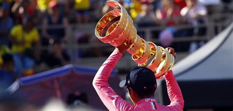 Alles over tsjechië zoals mooie steden, bezienswaardigheden, praktische informatie en meer nuttige tsjechië tips. Tsjechië denkt aan start Giro d'Italia 2022 in Praag ...