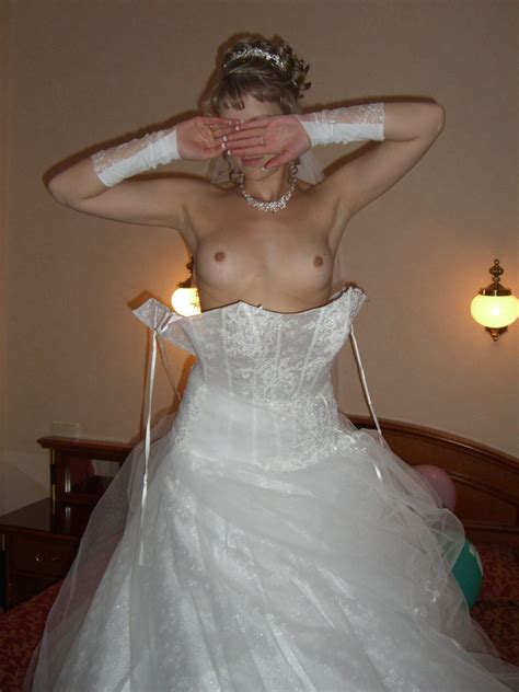 Wedding Bride Oops Accidental Nudity Xsexpics