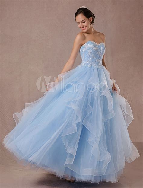 Mit der neuen brautkleid kollektion 2015 von der designerin katya katya. Hochzeitskleid Blau - Friseur