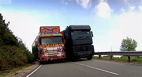 ヘンリー塚本 流出 本物レイプ マッサージ 爆乳 マジックミラー ギャル おばさん 六十路 ハメ撮り 美少女 友達のお母さん 明日花キ. トップギアが大型トレーラーで峠道をレースすると…事故連続 ...