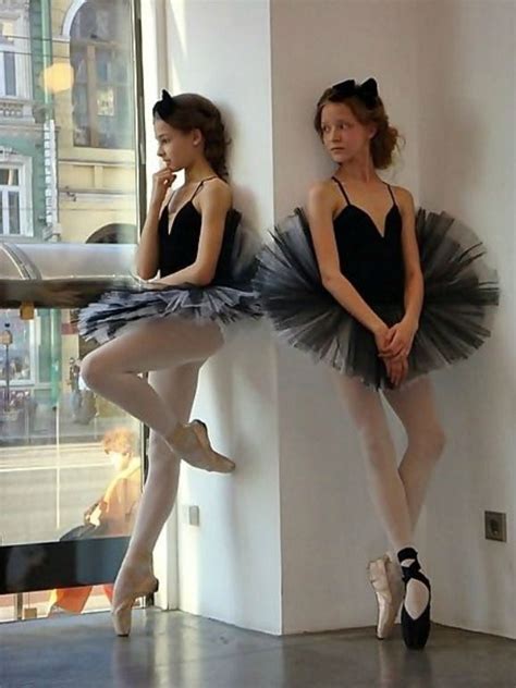 Ballerina Leticia Dias Royal Ballet School Photo By Rbuas Photography