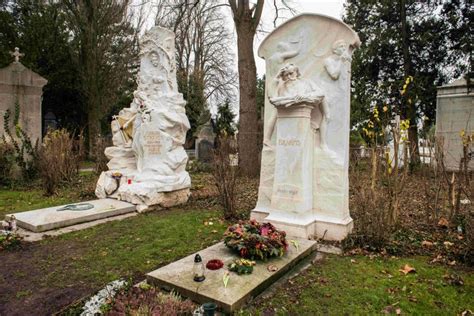 Tour Por El Cementerio Central De Viena Disfruta Viena