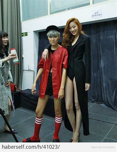 Dünyanın En Uzun Bacaklı Mankeni Dong Lei nin Sizleri Hayrete Düşürecek Fotoğrafı Haberself