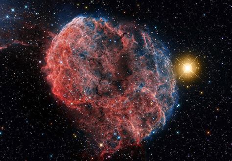 Новые и сверхновые звезды | Энциклопедия Космоса | Яндекс Дзен