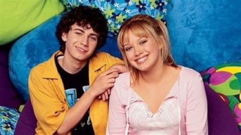 Adam Lamberg Joins Cast Of Upcoming Lizzie Mcguire Reboot J 14