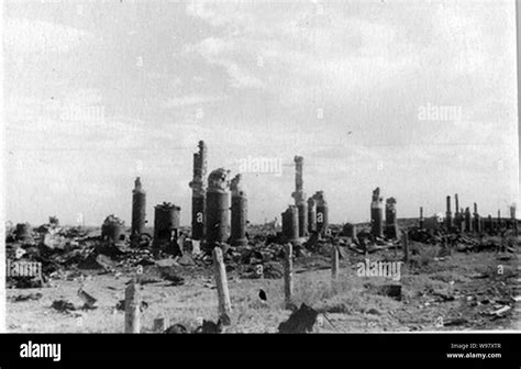 Buildings Stalingrad 1942 Hi Res Stock Photography And Images Alamy