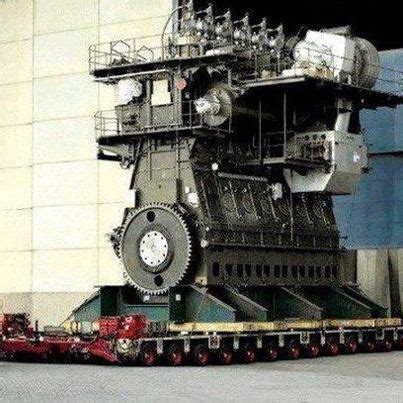 Wartsila 6 l 64 (6 горшков, диаметр цилиндра 64 см., 12000 kw). Worlds Largest Diesel Engine Wärtsilä-Sulzer RTA96-C, BHP ...