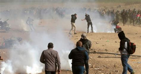 Sono almeno 44 i morti e 150 feriti nel bilancio di un incidente avvenuto poco dopo mezzanotte a un da anni questo evento è il più affollato in israele, richiamando a volte fino a mezzo milione di persone. Capire le morti di Gaza | Il Foglio