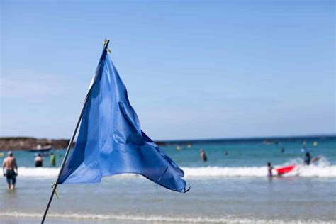 Sécurité sur les plages : et maintenant, le drapeau bleu | Métropolitain