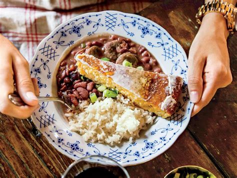 Place beans in a large stew pot and cover with chicken broth. Emily's Red Beans and Rice | Recipe in 2020 | Red bean ...