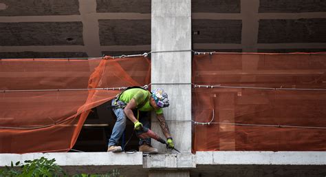 As Construction Safety Debate Heats Up Contracting Group Acknowledges