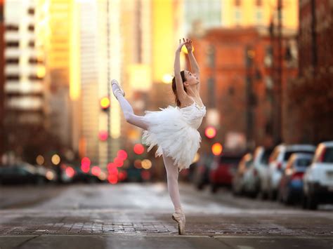 Wallpaper Ballerina Girl Dance Street 1920x1440 Hd Picture Image