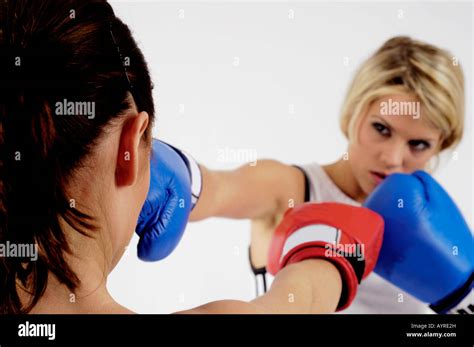 Two Female Boxers Fighting Each Other Stock Photo Alamy