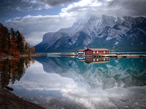 Most Beautiful Lakes In The World Photos Condé Nast Traveler