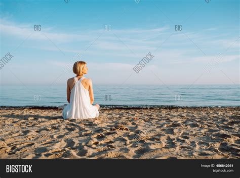 Back View Slim Woman Image And Photo Free Trial Bigstock