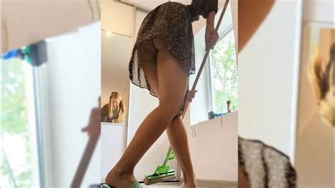 First Time I Ve Seen Marta S Pussy In The Mirror At 1 26 YTboob