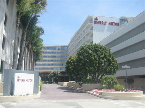 Explore hilton's portfolio of hotels and distinct brands across the globe. File:BeverlyHilton01.jpg - Wikimedia Commons