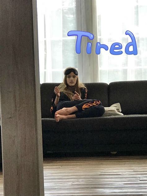 Kristina Pimenova Tired Fotografi