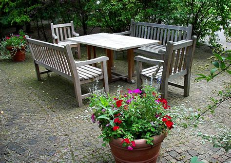 Check spelling or type a new query. Gartenmöbel, Materialien bestimmen die Haltbarkeit :-) aus ...