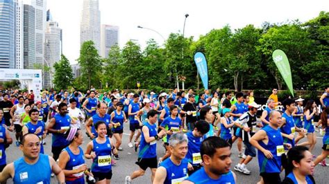 The kuala lumpur standard chartered marathon 2020 virtual run (klscm 2020 vr) is slated for december 5 and 6, and will adopt the use of a dedicated smartphone app to track racers' performance.— picture via facebook/ kuala lumpur standard chartered marathon subscribe to our telegram channel for the latest updates on news you need to know. Check out the Standard Chartered Singapore Marathon 2018 ...