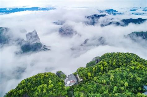 主打一个快乐，神仙居「多巴胺穿搭」来啦！ 神仙居景区官方网站