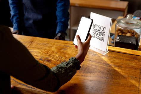 Qr Codes Vs Barcodes Decoding Differences In Detail