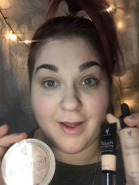 Cover Conceal And Contour The 3cs 3c Younique Over Ear Headphones