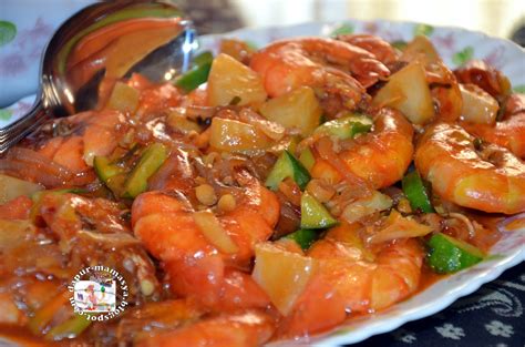 Masak hingga daging empuk, tambahkan tempe, cabai hijau, cabai merah, cabai rawit, dan buncis. Dapur Mamasya: Udang 3 Rasa