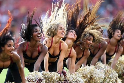 NFL Cheerleaders Reportedly Forced To Pose Topless In Front Of Donors The Independent The