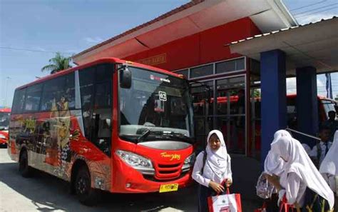 Contoh surat lamaran di pelni. Catat Mulai 1 April Tarif Trans Jateng Naik, Cek Harganya ...